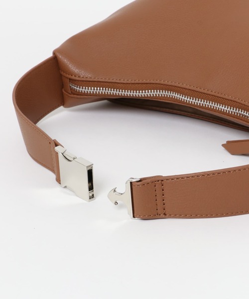 URBAN RESEARCH DOORS(アーバンリサーチドアーズ)の「2WAYショルダーバッグ(ショルダーバッグ・レディース・キャメル/ブルー・ONE)」の11枚目の写真