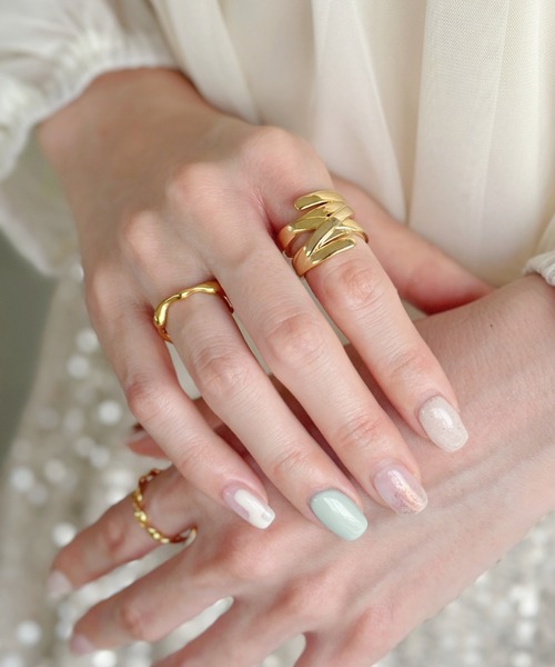 sowang(ソワン)の「ループデザインメタルリング-roop design metal ring-(リング・レディース・シルバー/ゴールド・11)」の8枚目の写真
