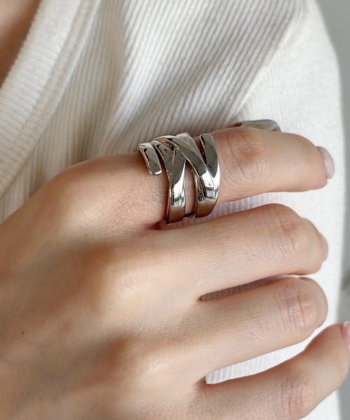 sowang(ソワン)の「ループデザインメタルリング-roop design metal ring-(リング・レディース・シルバー/ゴールド・11)」の3枚目の写真