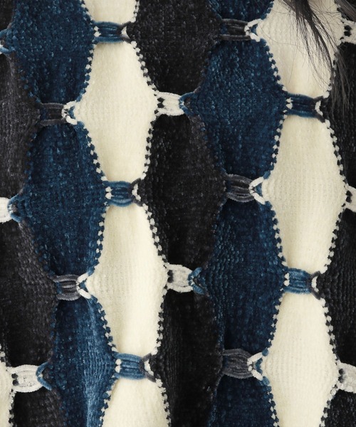 RAGEBLUE（レイジブルー）の「ボリュームスリーブ/配色ショートモールニット（ニット/セーター・レディース・ブルー系/オフホワイト/グレー系/オレンジ系・FREE）」の17枚目の写真