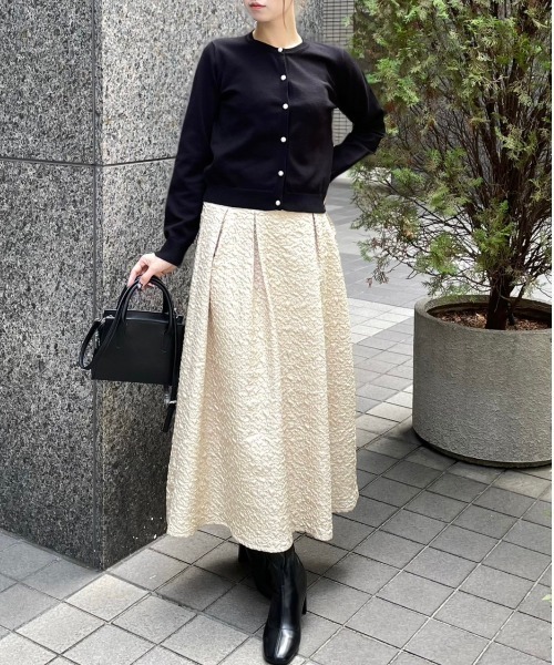 clear（クリア）の「【低身長用サイズ有】ブークレフレアスカート [大人 フェミニン 華やか 着心地抜群]≪再入荷≫（スカート・レディース・ブラック/ブルーグレー/アイボリー・F/XS）」の9枚目の写真