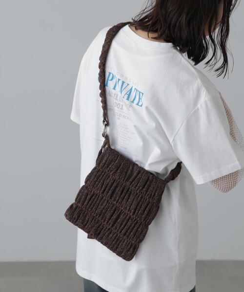 FREE'S MART（フリーズマート）の「◆シャーリングバッグ（ショルダーバッグ・レディース・シルバー/ブラウン・ﾌﾘ-）」の3枚目の写真