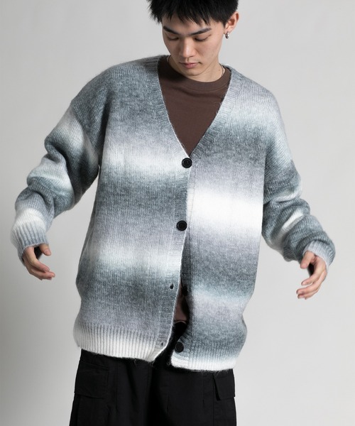 aimoha(アイモハ)の「【aimoha neo】 Gradient Striped Cardigan(カーディガン/ボレロ・メンズ・ダークグレー/ブルー・MEDIUM/LARGE/X-LARGE/XX-LARGE)」の1枚目の写真