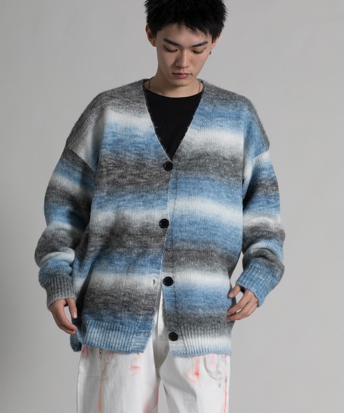 aimoha(アイモハ)の「【aimoha neo】 Gradient Striped Cardigan(カーディガン/ボレロ・メンズ・ダークグレー/ブルー・MEDIUM/LARGE/X-LARGE/XX-LARGE)」の5枚目の写真