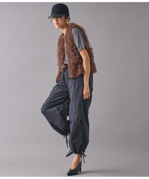 Settimissimo（セッティミッシモ）の「ナイロンワイドカーゴパラシュートパンツ（カーゴパンツ・レディース・グリーン/ブラック・FREE）」の6枚目の写真