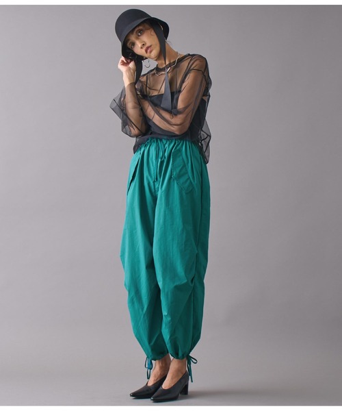 Settimissimo（セッティミッシモ）の「ナイロンワイドカーゴパラシュートパンツ（カーゴパンツ・レディース・グリーン/ブラック・FREE）」の18枚目の写真