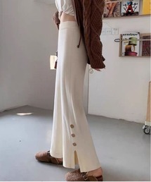 裾スリットニットワイトパンツ