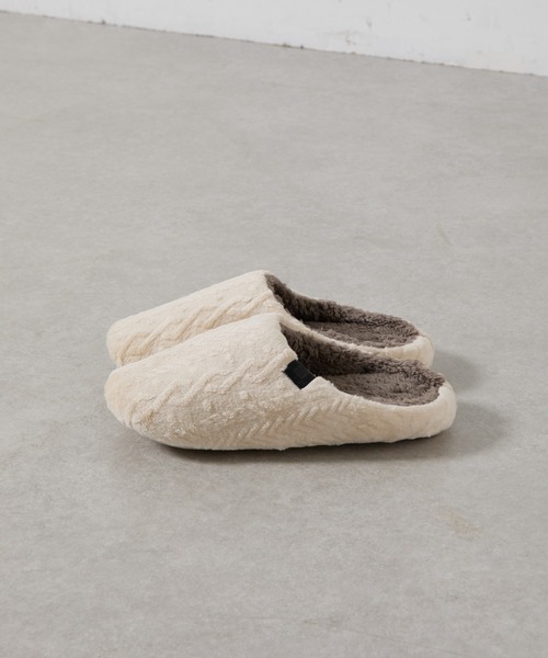 COLONY 2139（コロニートゥーワンスリーナイン）の「型押しマイクロルームシューズ（ルームシューズ/スリッパ・レディース・イエロー/モカ/サックスブルー/アイボリー・FREE）」の7枚目の写真