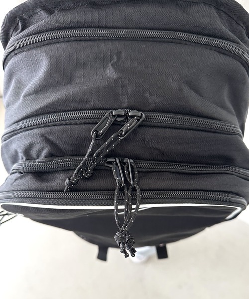 NIKE（ナイキ）の「Nike(ナイキ)/大容量 27L収納 A4・15インチ対応 ナイキ トラック バックパック リュック（バックパック/リュック・レディース・ブラック・FREE）」の11枚目の写真