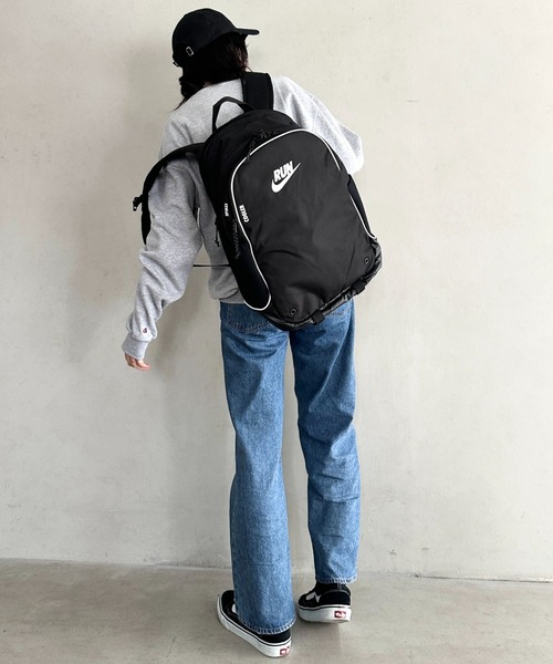 NIKE(ナイキ)の「Nike(ナイキ)/大容量 27L収納 A4・15インチ対応 ナイキ トラック バックパック リュック(バックパック/リュック・レディース・ブラック・FREE)」の22枚目の写真