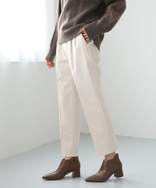 GLOBAL WORK（グローバルワーク）の「あったかウツクシルエットテーパードパンツ/115428（その他パンツ・レディース・コーラルピンク/ネイビー/モカ/グレー系その他5/ブラック系その他/ブラック/チャコール/アイボリー/グレイッシュブルー・MEDIUM/SMALL/LARGE/X-LARGE/X-SMALL/XX-LARGE）」の2枚目の写真