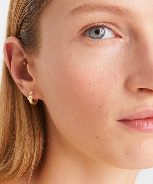 【Tory Burch 】キラ・ハギーピアス ゴールド/ピンクスノー 楽天市場】TORY BURCH トリーバーチ ピアス KIRA ENAMEL FLOWER