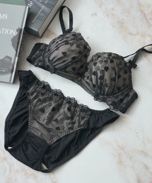 Dolce Fiora(ドルチェフィオラ)の【痛くなりにくいやわらかワイヤー】ブラジャー&ショーツセット(ブラ&ショーツ)