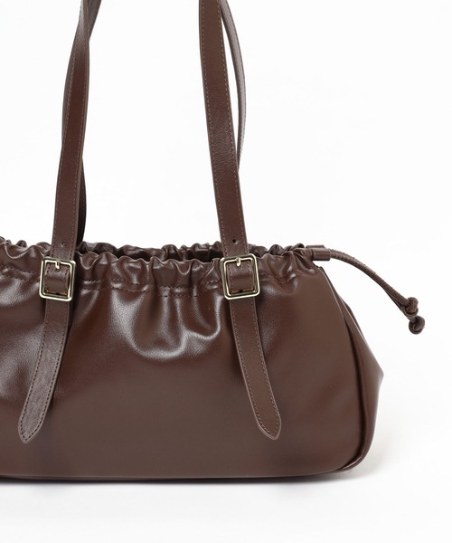 LEPSIM(レプシィム)の「スクエアショルダーバッグ 250447(ショルダーバッグ・レディース・ブラック/ダークブラウン・ONE SIZE)」の8枚目の写真