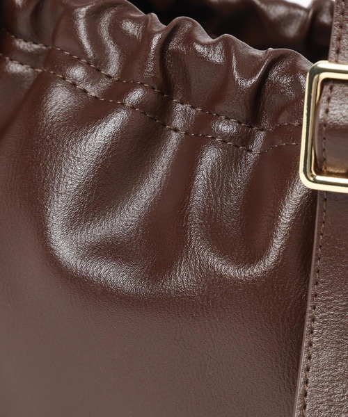 LEPSIM(レプシィム)の「スクエアショルダーバッグ 250447(ショルダーバッグ・レディース・ブラック/ダークブラウン・ONE SIZE)」の18枚目の写真