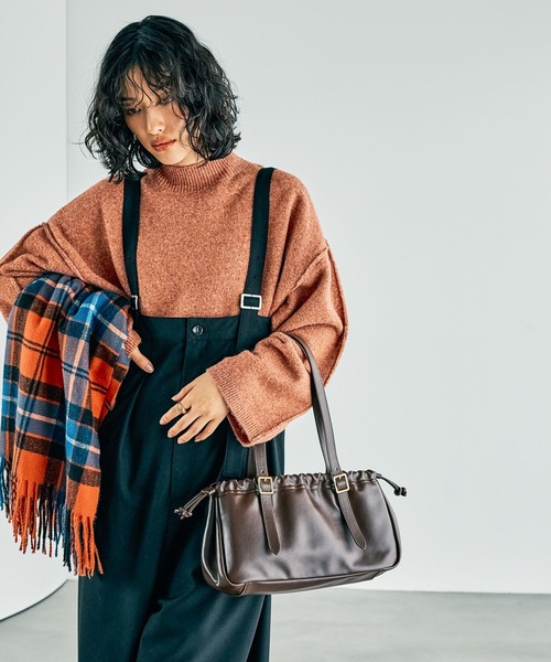 LEPSIM(レプシィム)の「スクエアショルダーバッグ 250447(ショルダーバッグ・レディース・ブラック/ダークブラウン・ONE SIZE)」の22枚目の写真