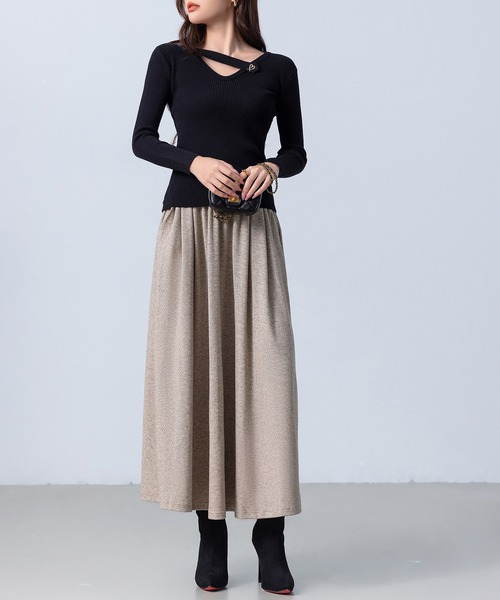 DAY CLOSET（デイ クローゼット）の「【ストラップ風ハートに熱視線】長袖アシンメトリーネックカットアウトリブニットトップス レディース（ニット/セーター・レディース・ブラック/ブラウン/ホワイト/ライトグレー/アイボリー・FREE）」の7枚目の写真