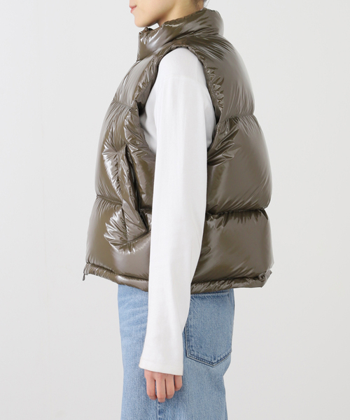 Spick & Span（スピックアンドスパン）の「グロッシーダウンベスト（ダウンベスト・レディース・ベージュ/カーキ・FREE）」の16枚目の写真