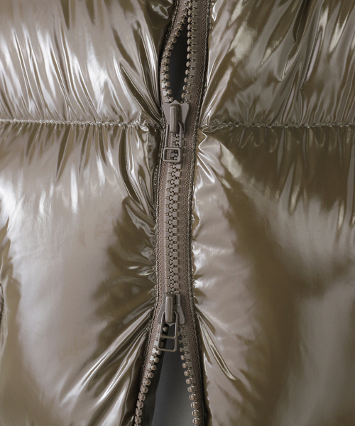 Spick & Span（スピックアンドスパン）の「グロッシーダウンベスト（ダウンベスト・レディース・ベージュ/カーキ・FREE）」の22枚目の写真