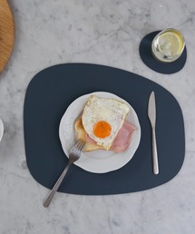 Rivel（リヴェル）の「【VACAVALIENTE/バカバリエンテ】ランチョンマット  本革 サステナブル リサイクルレザー（ランチョンマット/テーブルウェア）」