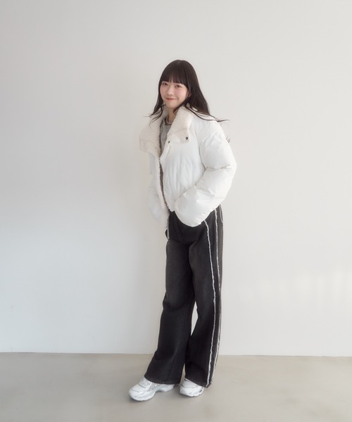 mellowneon(メロウネオン)の「サイドラインウォッシュデニムパンツ(デニムパンツ・レディース・ダークブルー/ブルー・FREE)」の12枚目の写真