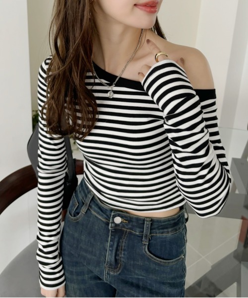 Ada.（エイダ）の「ワンショル デザイン クロップド 長袖 カットソー（Tシャツ/カットソー・レディース・ホワイト/レッド/ブラック×ホワイト/ネイビー/ブラック・FREE）」の18枚目の写真