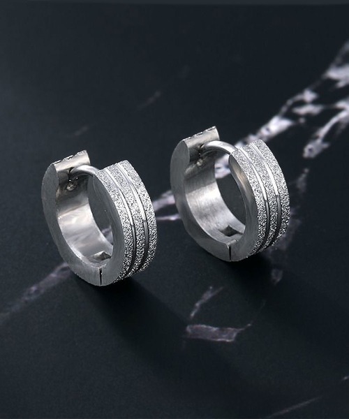 SBG（エスビー）の「SBG グリッターダブルラインピアス 片耳（ピアス（片耳用）・メンズ・ブラック/シルバー/ゴールド・FREE）」の10枚目の写真
