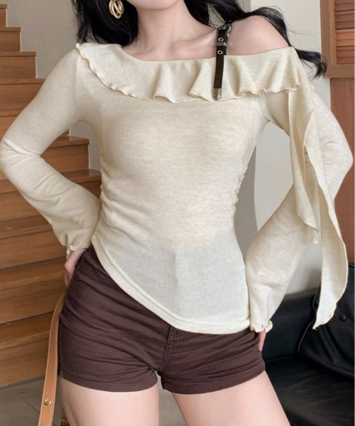 kirakiraShop(キラキラショップ)の「肩ベルト オフショルダー ニット トップス(ニット/セーター・レディース・ベージュ/チャコール/ホワイト・FREE)」の6枚目の写真