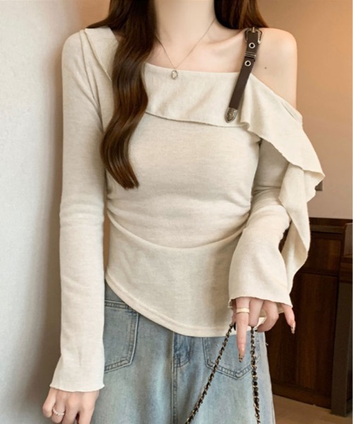 kirakiraShop(キラキラショップ)の「肩ベルト オフショルダー ニット トップス(ニット/セーター・レディース・ベージュ/チャコール/ホワイト・FREE)」の8枚目の写真