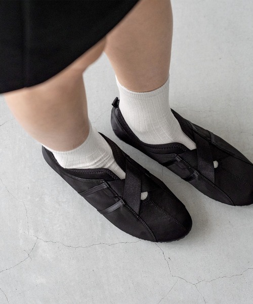 menue(メヌエ)の「クロスベルト バレエ スニーカー(スニーカー・レディース・ピンク/シルバー/ブラック・3L/LL/L/M/S/SS)」の5枚目の写真