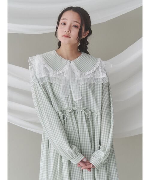 merry jenny（メリージェニー）の「チュールシアーフリルカラー（付け襟・レディース・オフホワイト/ブラック/アイボリー・FREE）」の9枚目の写真