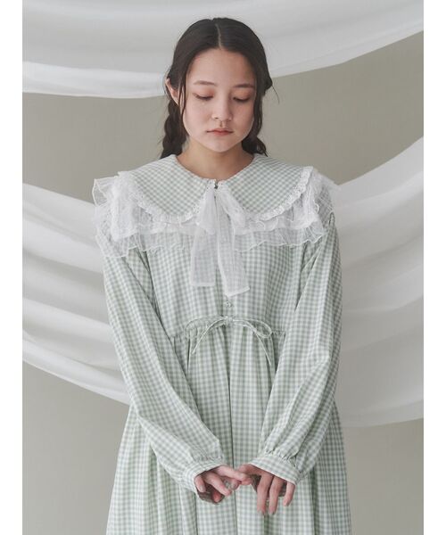 merry jenny（メリージェニー）の「チュールシアーフリルカラー（付け襟・レディース・オフホワイト/ブラック/アイボリー・FREE）」の12枚目の写真