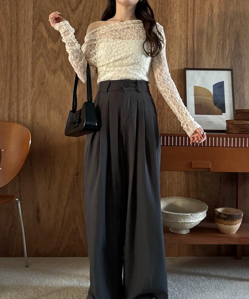 efill(エフィル)の「オフショル レース ブラウス / カットソー 【大人気商品で再販決定♪】(Tシャツ/カットソー・レディース・アイボリー・FREE)」の5枚目の写真