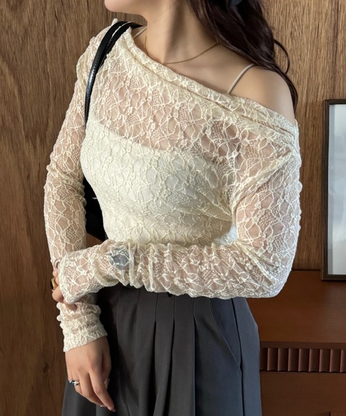efill(エフィル)の「オフショル レース ブラウス / カットソー 【大人気商品で再販決定♪】(Tシャツ/カットソー・レディース・アイボリー・FREE)」の9枚目の写真