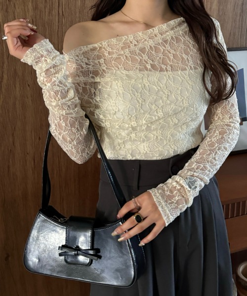 efill(エフィル)の「オフショル レース ブラウス / カットソー 【大人気商品で再販決定♪】(Tシャツ/カットソー・レディース・アイボリー・FREE)」の3枚目の写真