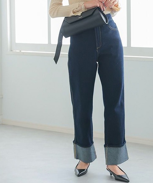 aquagarage(アクアガレージ)の「ロールアップデニムパンツ(デニムパンツ・レディース・インディゴブルー/ブルー/サックスブルー・M)」の12枚目の写真