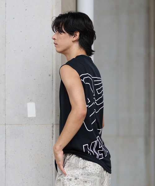 NEW ERA（ニューエラ）の「NEW ERA/ニューエラ タンクトップ バックプリント 速乾 14410167/14410168（タンクトップ・メンズ・ブラック/ホワイト・M/L/XL）」の14枚目の写真