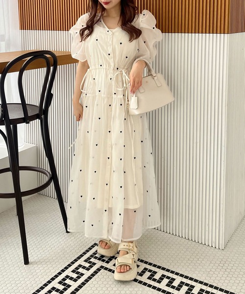 OLIVE des OLIVE（オリーブデオリーブ）の「ハート刺繍ワンピース（ワンピース・レディース・ブラック/ピンク/オフホワイト/サックスブルー/イエロー・FREE）」の15枚目の写真