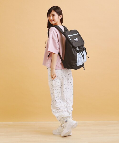 PINK-latte（ピンクラテ）の「【容量約２６．５Ｌ】フラップリュック（バックパック/リュック・キッズ・ホワイト/ライトパープル/ライトブルー・00）」の20枚目の写真