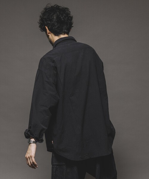 HINSON（ヒンソン）の「HINSON/ヒンソン レギュラーカラー ロングスリーブシャツ/シワ加工/リラックスフィット（シャツ/ブラウス・メンズ・ブラック/オフホワイト・MEDIUM/LARGE）」の11枚目の写真