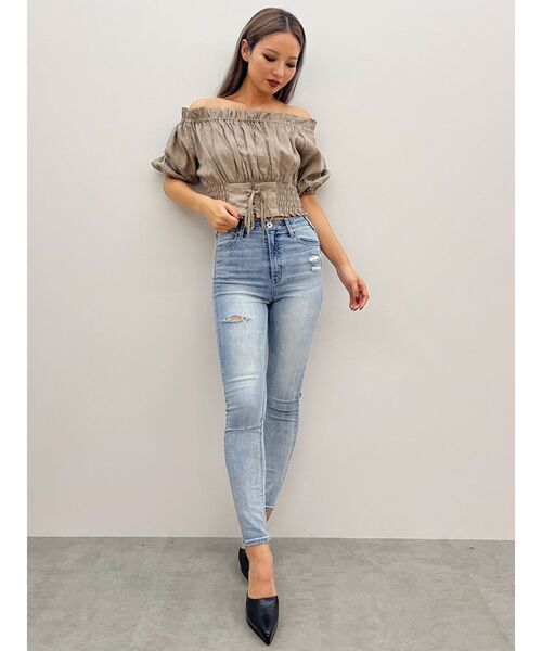 GYDA(ジェイダ)の「H/W GD embossダメージスキニーデニムパンツ(デニムパンツ・レディース・ライトブルー/ブルー・MEDIUM/SMALL/X-SMALL)」の16枚目の写真