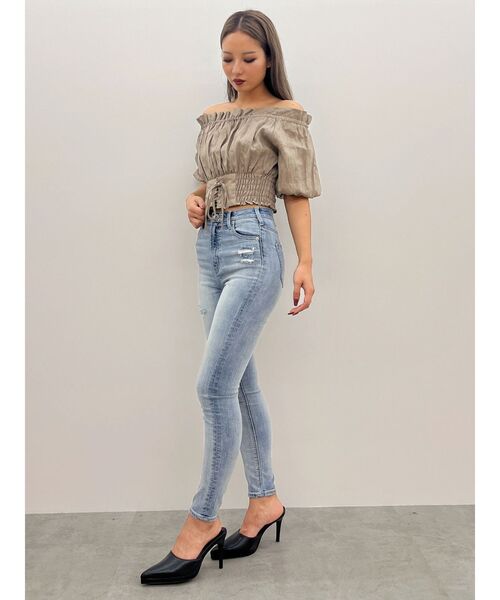 GYDA(ジェイダ)の「H/W GD embossダメージスキニーデニムパンツ(デニムパンツ・レディース・ライトブルー/ブルー・MEDIUM/SMALL/X-SMALL)」の17枚目の写真