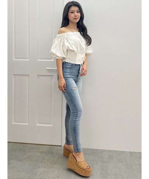 GYDA(ジェイダ)の「H/W GD embossダメージスキニーデニムパンツ(デニムパンツ・レディース・ライトブルー/ブルー・MEDIUM/SMALL/X-SMALL)」の20枚目の写真