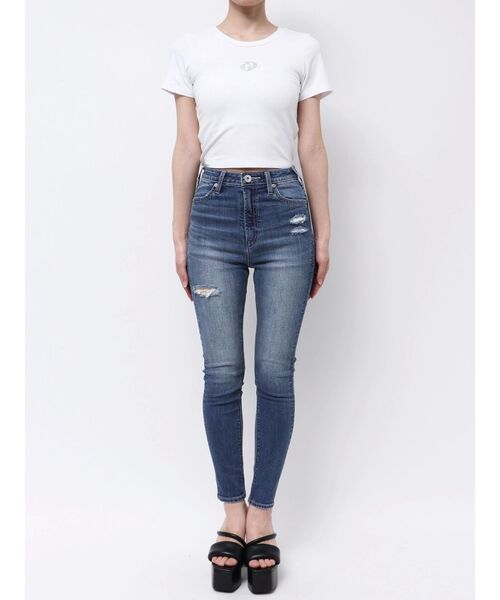 GYDA(ジェイダ)の「H/W GD embossダメージスキニーデニムパンツ(デニムパンツ・レディース・ライトブルー/ブルー・MEDIUM/SMALL/X-SMALL)」の7枚目の写真