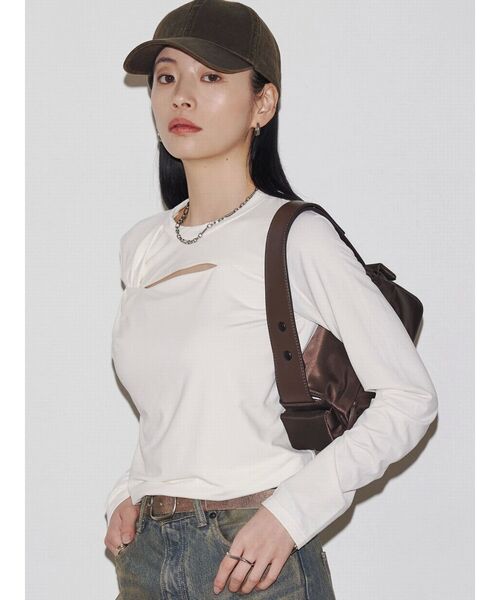 VEQUM（VEQUM）の「【VEQUM】TWIST CUTTING TOPS（Tシャツ/カットソー・レディース・ブラック/ホワイト・FREE）」の5枚目の写真