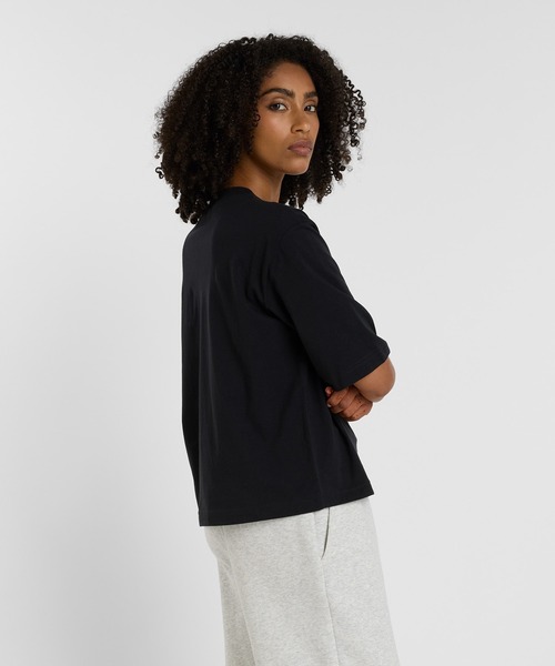 NEW BALANCE(ニューバランス)の「Intelligent Choice ショートスリーブTシャツ(Tシャツ/カットソー・レディース・パープル/ライトブルー/ブラック・LARGE/MEDIUM/SMALL)」の16枚目の写真