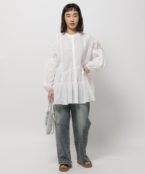 niko and...(ニコアンド)の「プレミアムローンティアードブラウス(シャツ/ブラウス・レディース・ブルー/ホワイト/ラベンダー/チャコール・MEDIUM/LARGE)」の11枚目の写真