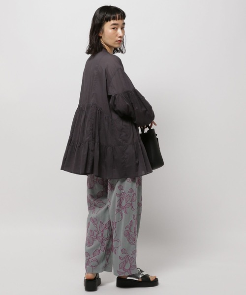 niko and...(ニコアンド)の「プレミアムローンティアードブラウス(シャツ/ブラウス・レディース・ブルー/ホワイト/ラベンダー/チャコール・MEDIUM/LARGE)」の15枚目の写真