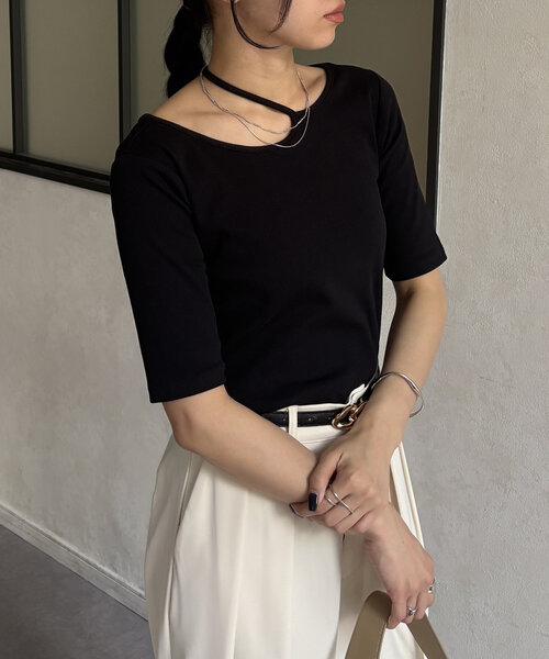 Thevon(ゼボン)の「変形ホルターネック5分袖リブプルオーバー(Tシャツ/カットソー・レディース・ブラウン/ブラック/オリーブ/オフホワイト・FREE)」の17枚目の写真