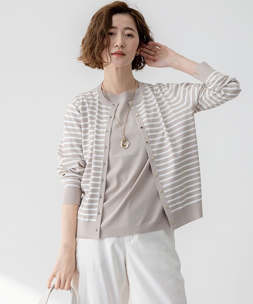 23区（ニジュウサンク）の「【洗える】レーヨンポリエステルストレッチ カーディガン（カーディガン/ボレロ・レディース・ダークグリーン系1/ベージュ系1/ブラック系5/ネイビー系5・38/40）」の3枚目の写真